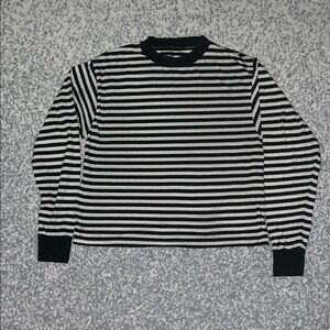 Brandy Melville Black and White Striped Long Sleeve Tee Size Small